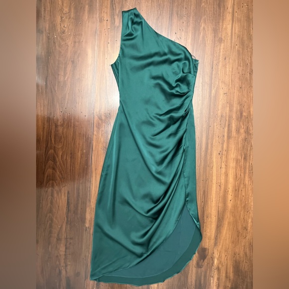 Sugarlips Chateau One Shoulder Ruched Belen Midi‎ Dress Small Green Satin Chic - Picture 3 of 14